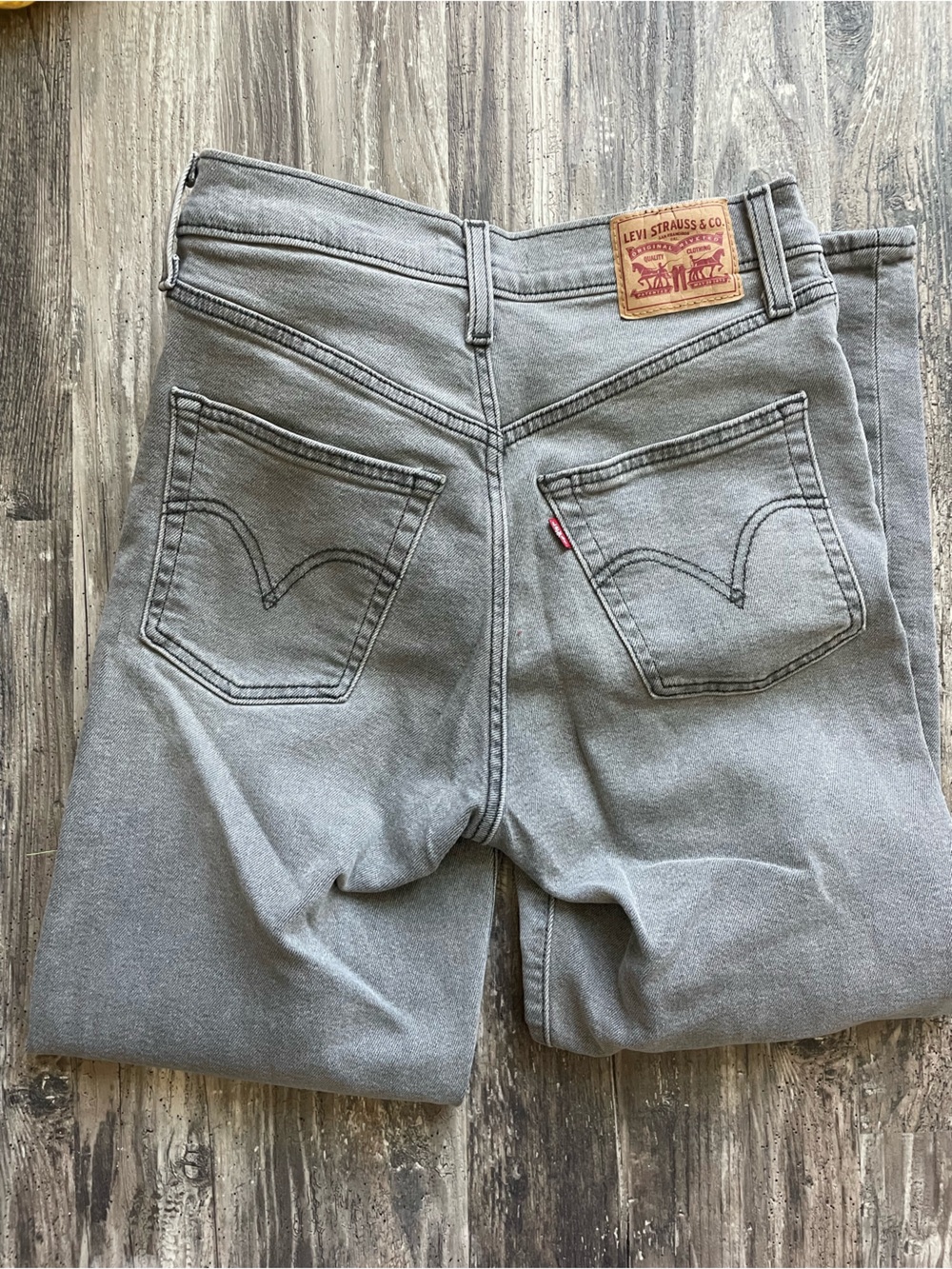 Levis wide leg jeans